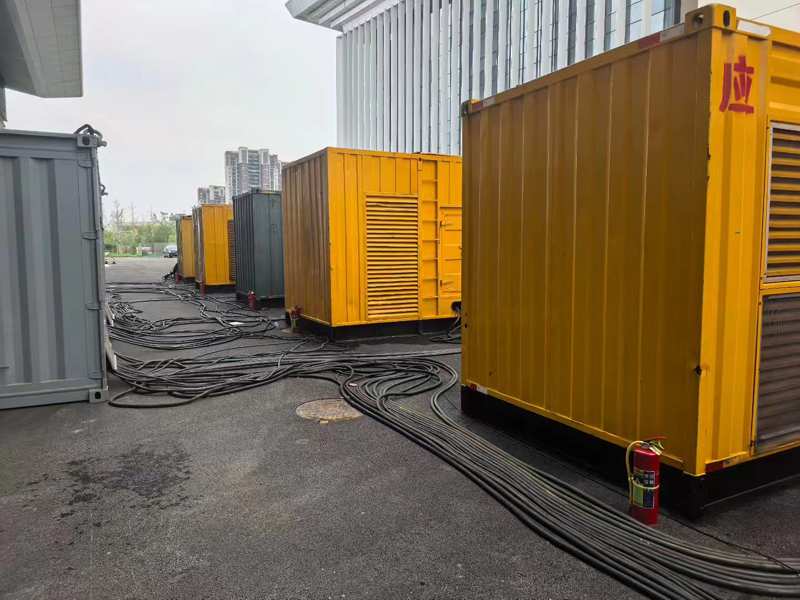 新田不同季节柴油发电机组保养有哪些注意事项?